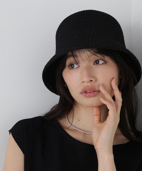 NATURAL BEAUTY BASIC（ナチュラルビューティーベーシック）の「◇サーモクロッシェダウンハット（ハット・レディース・オフホワイト/ブラック・FREE）」の2枚目の写真