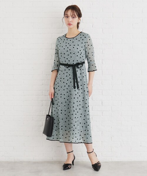 index(インデックス)の「◆≪S-LLsize≫ フロッキーフラワーバイカラーワンピース(ワンピース・レディース・グレー系/ブラック系/ベージュ系その他4・36/42/40/38)」の6枚目の写真