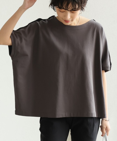 itto...（イット）の「ボタンで印象を変える。コットン肩ボタントップス（Tシャツ/カットソー・レディース・チャコール/サックスブルー/オフホワイト/杢グレー/マスタード・M）」の11枚目の写真