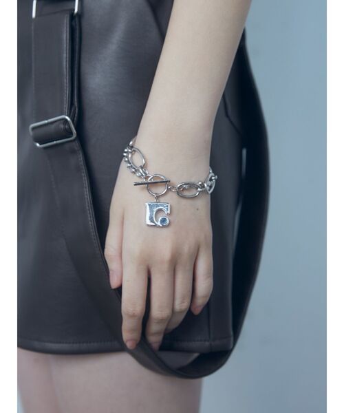 EMODA（エモダ）の「ボックスEチェーンブレスレット（ブレスレット・レディース・シルバー/ゴールド・FREE）」の4枚目の写真