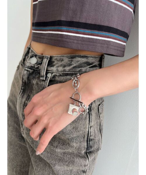 EMODA（エモダ）の「ボックスEチェーンブレスレット（ブレスレット・レディース・シルバー/ゴールド・FREE）」の5枚目の写真