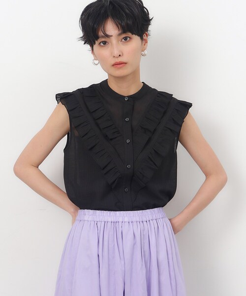 OPAQUE.CLIP（オペークドットクリップ）の「◆フロントフリル シアーブラウス【洗濯機洗い可】（シャツ/ブラウス・レディース・ブラック/ホワイト系1/ライトオレンジ系・40/38/36）」の2枚目の写真