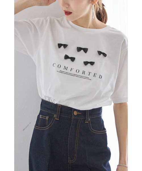 &. NOSTALGIA(アンドドットノスタルジア)の「【ZOZO限定】リボン&ロゴプリントT(Tシャツ/カットソー・レディース・オフホワイト/ブラック・M)」の3枚目の写真