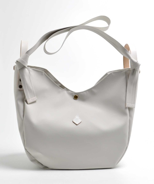 CLEDRAN（クレドラン）の「CL3711 TEMPE 2WAY ROUND SHOULDER ポリウレタン ショルダーバッグ（ショルダーバッグ・レディース・オフホワイト/グレー/ブラック・FREE）」の2枚目の写真