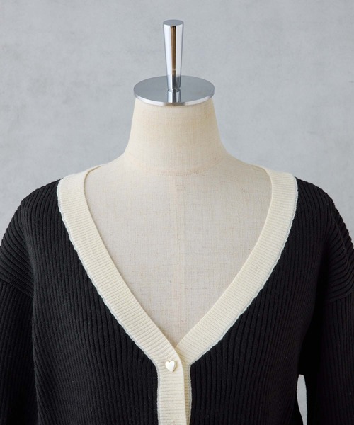 セール】【WEB限定アイテム】ハートボタンベルスリーブカーディガン