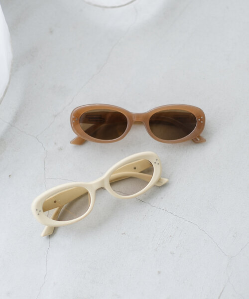 Kastane（カスタネ）の「【UVカット率99％/ケース付き】ランドスケープサングラス（サングラス・レディース・アイボリー/モカ・FREE）」の9枚目の写真