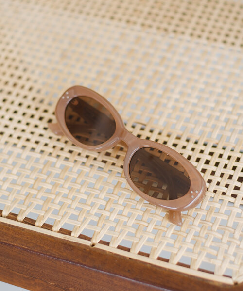 Kastane（カスタネ）の「【UVカット率99％/ケース付き】ランドスケープサングラス（サングラス・レディース・アイボリー/モカ・FREE）」の11枚目の写真