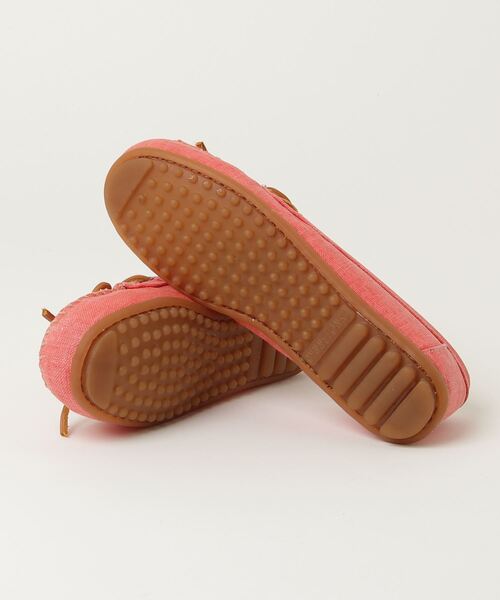 Minnetonka（ミネトンカ）の「『MINNETONKA』CANVAS MOC モカシン キャンバス モック（モカシン/デッキシューズ・レディース・イエロー系その他/ピンク系その他・US5）」の4枚目の写真
