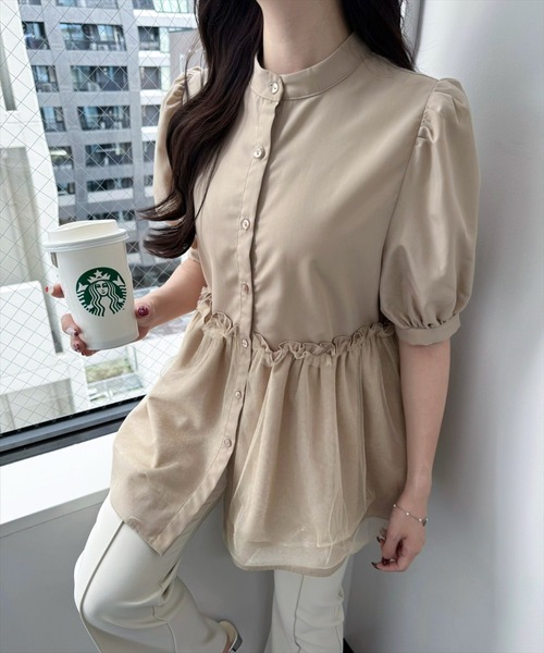 clear（クリア）の「チュールドッキングペプラムブラウス［オフィスカジュアル 着回し抜群 大人］≪再入荷≫（シャツ/ブラウス・レディース・ブラック/オフホワイト/ベージュ・F）」の3枚目の写真