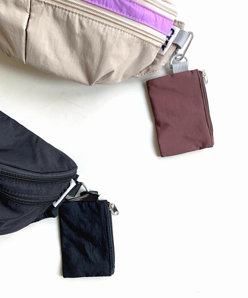 Casselini（キャセリーニ）の「撥水ナイロンウエストポーチ（ボディバッグ/ウエストポーチ・レディース・ライトグレー/ブラック・ONE SIZE）」の9枚目の写真