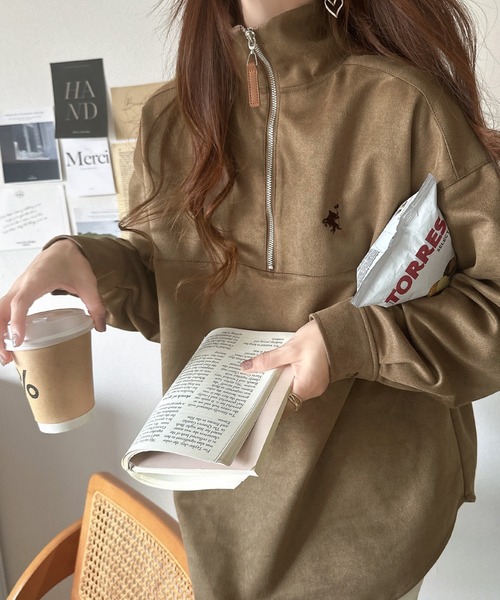 classicalelf(クラシカルエルフ)の「ゆったりシルエットでこなれ感。胸刺繍スエードポンチハーフジッププルオーバー(スウェット・レディース・アイボリー/オフホワイト/モカ・MEDIUM/LARGE/X-LARGE/SMALL)」の17枚目の写真