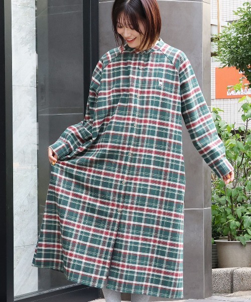チチカカ(チチカカ)の「リャマ刺繍チェックシャツワンピース(シャツワンピース・レディース・ブラック/ライトグレー/グリーン・FREE)」の9枚目の写真