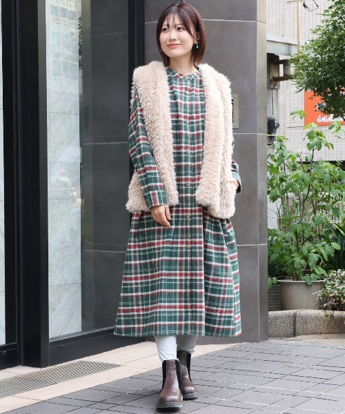 チチカカ(チチカカ)の「リャマ刺繍チェックシャツワンピース(シャツワンピース・レディース・ブラック/ライトグレー/グリーン・FREE)」の8枚目の写真