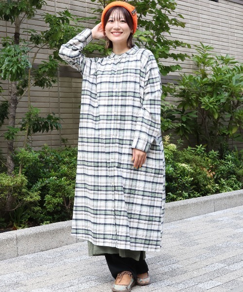 チチカカ(チチカカ)の「リャマ刺繍チェックシャツワンピース(シャツワンピース・レディース・ブラック/ライトグレー/グリーン・FREE)」の6枚目の写真