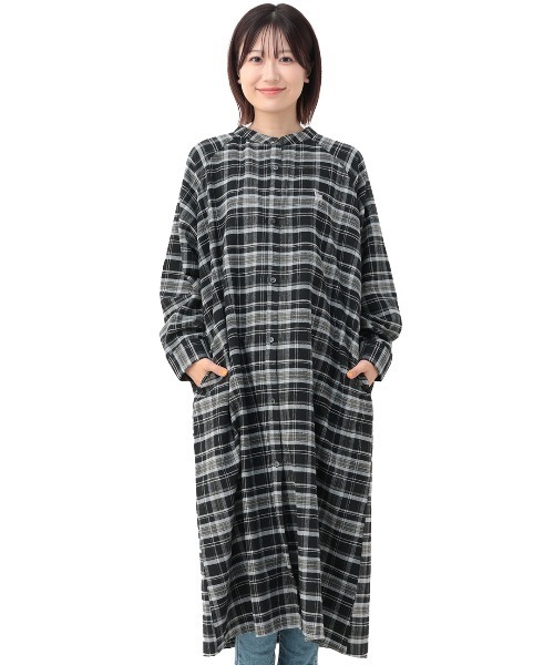 チチカカ(チチカカ)の「リャマ刺繍チェックシャツワンピース(シャツワンピース・レディース・ブラック/ライトグレー/グリーン・FREE)」の11枚目の写真