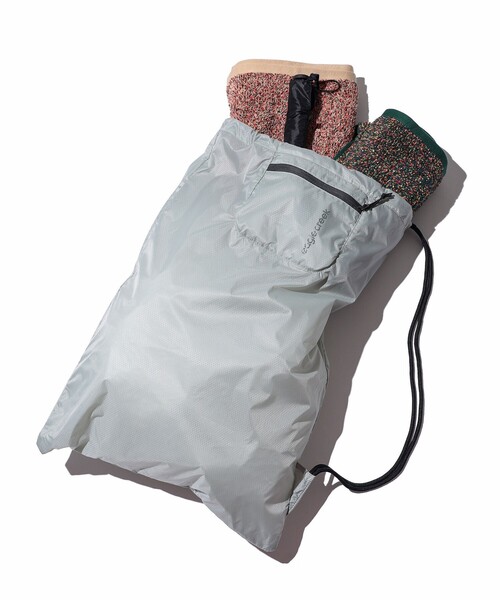 bpr BEAMS(ビーピーアール ビームス )の「Eagle Creek / Packable Drawstring Sack(ハンドバッグ・レディース・グレー/ブラック・ONE SIZE)」の1枚目の写真
