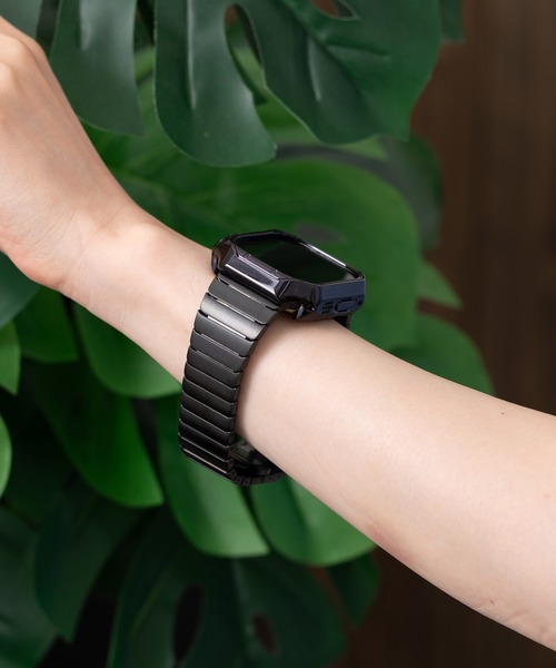 emonique(エモニーク)の「スマートウォッチバンド付きケース Apple Watch バンド【49mm対応】(デジタル腕時計・レディース・ゴールド/シルバー/ブラック・49)」の2枚目の写真