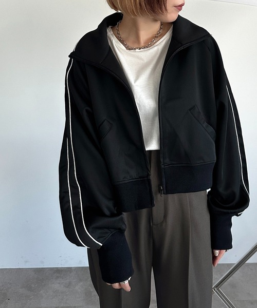 apres jour mignon(アプレジュールミニョン)の「アソートトラックジャケット【ZOZOTOWN限定アイテム】(ジャージ・レディース・ブラック/パープル/カーキ/ブラック系その他/グレイッシュベージュ・X-LARGE/フリー)」の7枚目の写真