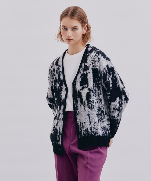 tk.TAKEO KIKUCHI（ティーケータケオキクチ）の「◆【洗える】シャギーカラーニット アソートカーディガン（カーディガン/ボレロ・メンズ・ライトブルー/ブラック/サックスブルー/イエロー/ブルー/グリーン/ライトパープル/ブラック系/ブラック系3/ブラック系4/ライトグレー系9/ダークブラウン系4/ダークグリーン系1/ブルー系1/ブルー系3/パープル系/イエロー系9/ピンク系/レッド系1・01/02/03）」の3枚目の写真