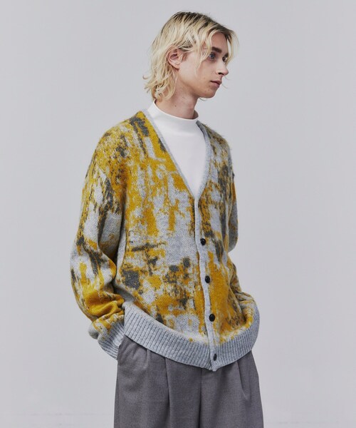 tk.TAKEO KIKUCHI（ティーケータケオキクチ）の「◆【洗える】シャギーカラーニット アソートカーディガン（カーディガン/ボレロ・メンズ・ライトブルー/ブラック/サックスブルー/イエロー/ブルー/グリーン/ライトパープル/ブラック系/ブラック系3/ブラック系4/ライトグレー系9/ダークブラウン系4/ダークグリーン系1/ブルー系1/ブルー系3/パープル系/イエロー系9/ピンク系/レッド系1・01/02/03）」の17枚目の写真