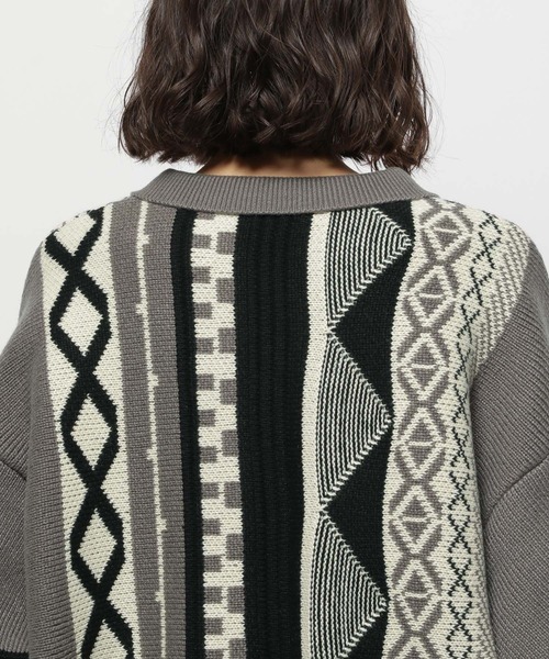 セール】ヴィンテージ柄襟ZIPニットプルオーバー（ニット/セーター