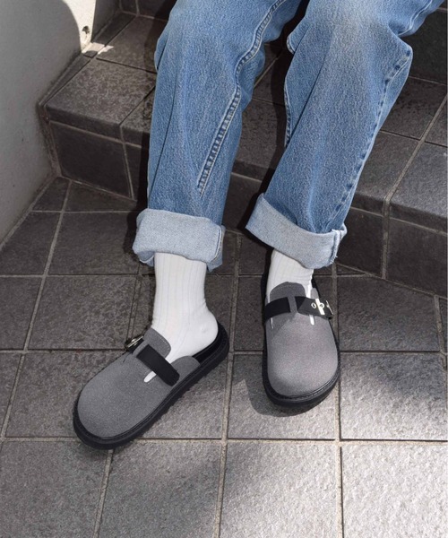 WEGO（ウィゴー）の「WEGO/スエード風クロッグベルトサンダル（スリッポン・レディース・グレー/ブラック/ブラウン・MEDIUM/LARGE）」の5枚目の写真