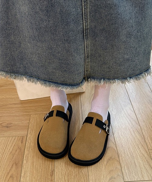 WEGO（ウィゴー）の「WEGO/スエード風クロッグベルトサンダル（スリッポン・レディース・グレー/ブラック/ブラウン・MEDIUM/LARGE）」の11枚目の写真