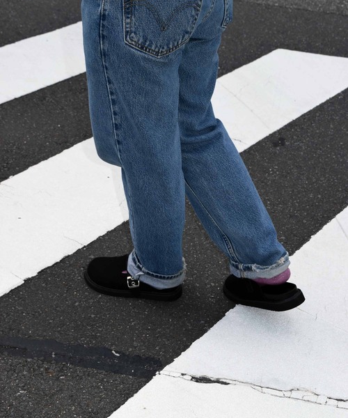 WEGO（ウィゴー）の「WEGO/スエード風クロッグベルトサンダル（スリッポン・レディース・グレー/ブラック/ブラウン・MEDIUM/LARGE）」の15枚目の写真