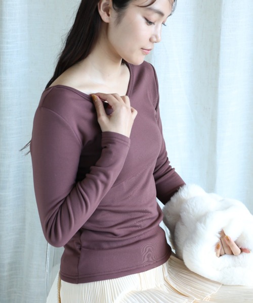 aimoha（アイモハ）の「【Aimoha】2WAY裏起毛インナートップス (AW) (LV)（Tシャツ/カットソー・レディース・ベージュ/ホワイト/ブラウン/ブラック・SMALL/MEDIUM/LARGE/X-LARGE/XX-LARGE）」の3枚目の写真