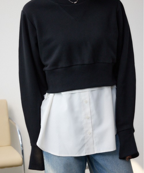 AZUL by moussy（アズールバイマウジー）の「バックデザインクロップドスウェット（スウェット・レディース・ブラック/アイボリー/ダークブルー・FREE）」の3枚目の写真