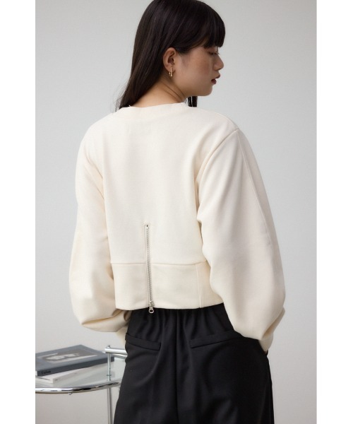 AZUL by moussy（アズールバイマウジー）の「バックデザインクロップドスウェット（スウェット・レディース・ブラック/アイボリー/ダークブルー・FREE）」の4枚目の写真