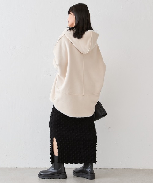 Lui's（ルイス）の「フェイクムートンコクーンフードコート（その他アウター・レディース・チャコールグレー/アイボリー/ベージュ・FREE）」の11枚目の写真