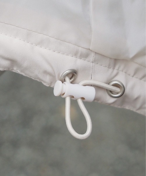 tiptop(ティップトップ)の「フェイクダウン襟リブブルゾン(ダウンジャケット/コート・レディース・アイボリー/ブラック・FREE)」の16枚目の写真