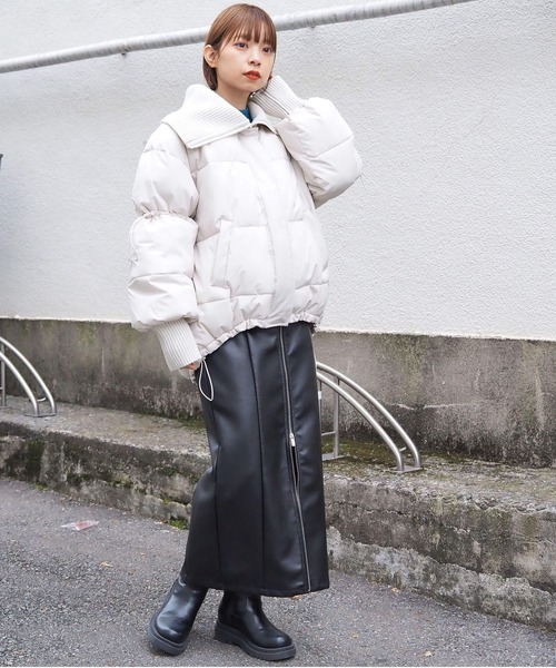 tiptop(ティップトップ)の「フェイクダウン襟リブブルゾン(ダウンジャケット/コート・レディース・アイボリー/ブラック・FREE)」の5枚目の写真