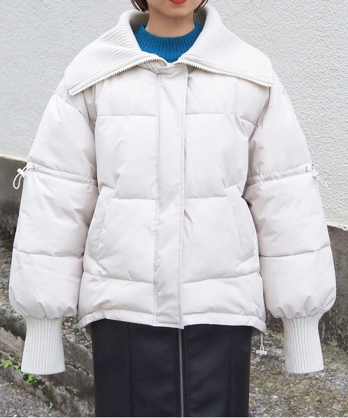 tiptop(ティップトップ)の「フェイクダウン襟リブブルゾン(ダウンジャケット/コート・レディース・アイボリー/ブラック・FREE)」の10枚目の写真