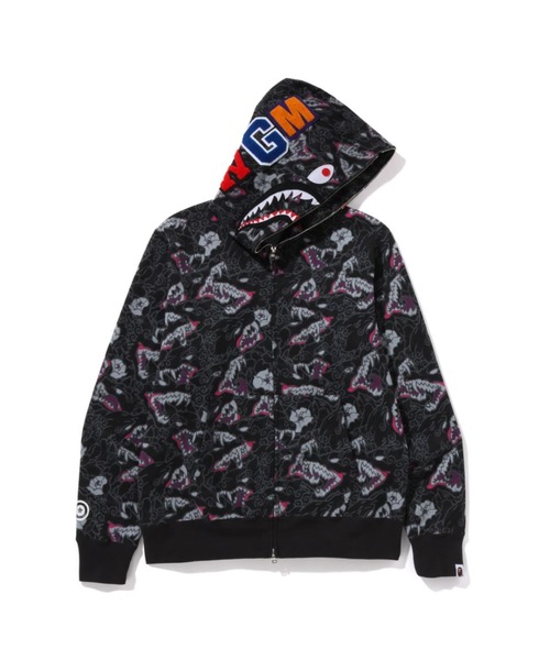 【62】A BATHING APE 総柄パーカー　MADE IN JAPAN A BATHING APE（アベイシングエイプ）の「JAPANESE TATTOO CAMO SHARK