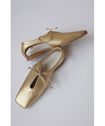 LA POMME jours（ラポミ・ジュール）の「Craftsman Made Leather100% Flat Shoes (Silver&Gold)（パンプス）」