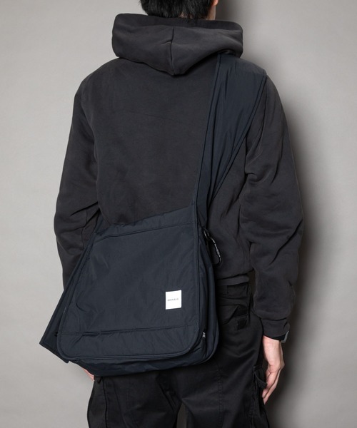 MAKAVELIC(マキャベリック)の「【MAKAVELIC / マキャベリック】Buzz Utility Messenger Bag / ユーティリティーメッセンジャーバッグ(メッセンジャーバッグ・メンズ・ブラック・FREE)」の11枚目の写真