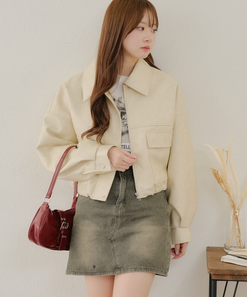 Remind me and forever（リマインドミーアンドフォーエバー）の「【ヴィンテージ加工で溢れるトレンド感！】ショート丈合皮ブルゾン（ライダースジャケット・レディース・グレー/アイボリー/ブラック/ブラウン・FREE）」の12枚目の写真