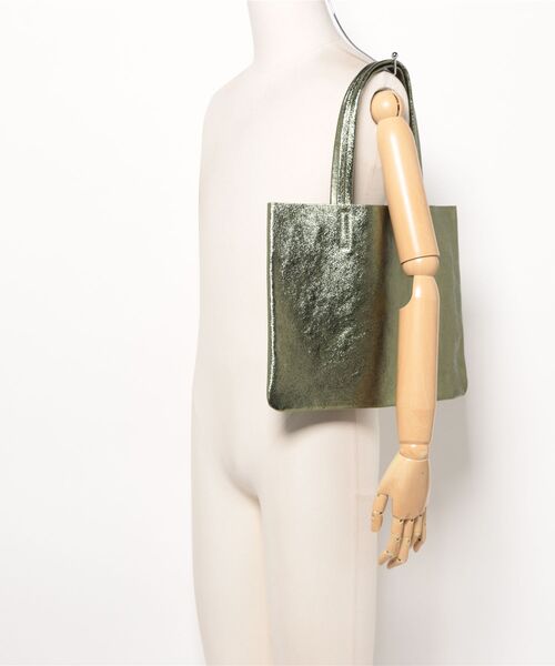 andrea cardone(アンドレアカルドネ)の「【ANDREA CARDONE】レザービッグトートバッグ(Q56601)(トートバッグ・レディース・シルバー/ブロンズ/グリーン・ALL)」の7枚目の写真