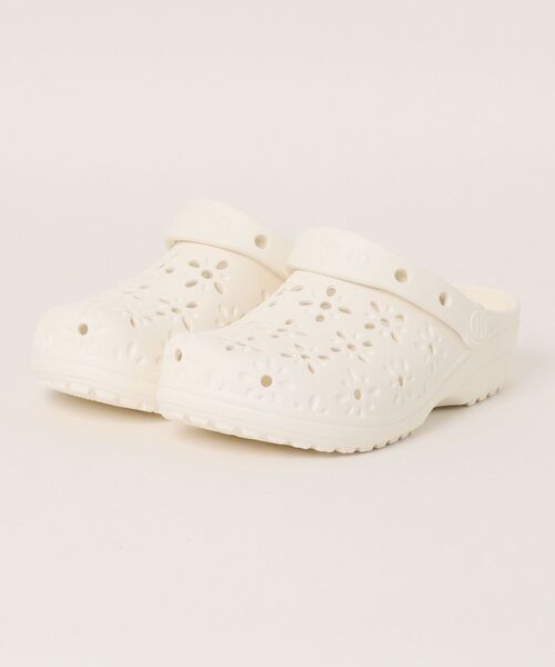 クロックス クラシック フローラル カットアウト クロッグ / crocs Classic Floral Cut-Out Clog