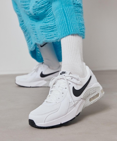 NIKE(ナイキ)の「ナイキ エア マックス エクシー ウィメンズシューズ / Nike Air Max Excee Women's Shoes CD5432-101 White(スニーカー・レディース・ホワイト・22/23/23.5/24/24.5/22.5/25/25.5/26)」の3枚目の写真