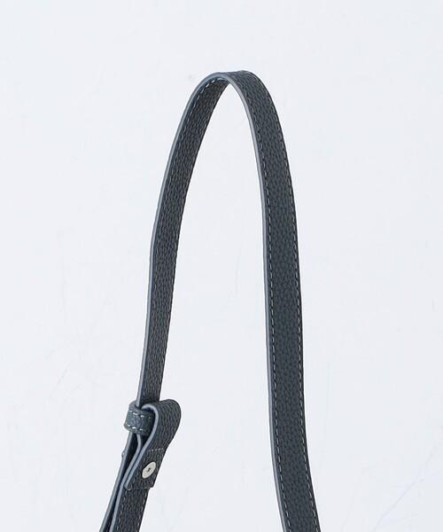 UNITED ARROWS（ユナイテッドアローズ）の「マイクロファイバー ミニ ショルダーバッグ（ショルダーバッグ・メンズ・ブラック/ロイヤルブルー・FREE）」の16枚目の写真