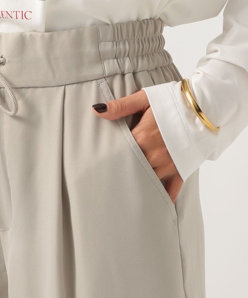 BAYFLOW（ベイフロー）の「[春先まで使える]リラックスワイドパンツ（その他パンツ・レディース・ブラック/グレイッシュベージュ/コーラルピンク/アイボリー・SMALL/MEDIUM）」の21枚目の写真