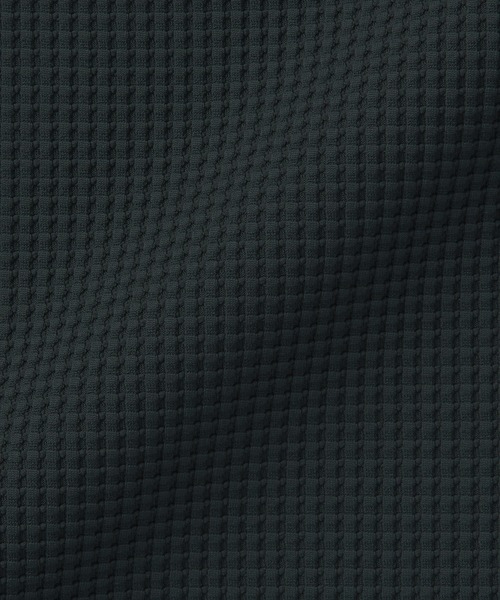 無印良品（ムジルシリョウヒン）の「紳士　ＵＶカット乾きやすいワッフルヘンリーネック長袖Ｔシャツ（Tシャツ/カットソー・メンズ・オフホワイト/ブラック/ダークグレー/サンドベージュ・S/M/L/XL）」の16枚目の写真