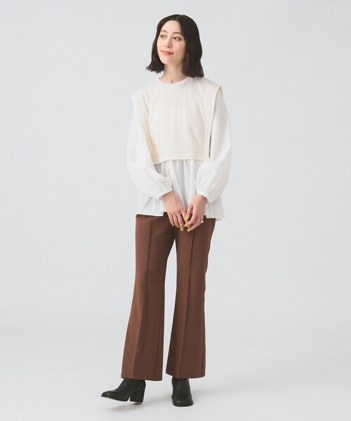 Ray BEAMS（レイビームス）の「ピンタック フレア パンツ（スラックス・レディース・シルバー/ダークブラウン・1/0）」の7枚目の写真