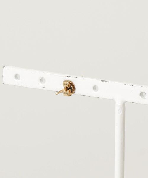 blancotokyo(ブランコトウキョウ)の「blancotokyo 4点セット 日本製 金属アレルギー対策 サージカル ステンレス 316L 蝶とカメリア花 ピアス(ピアス(両耳用)・レディース・ゴールド/シルバー・FREE)」の5枚目の写真