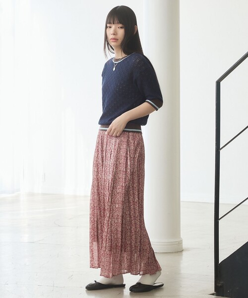 J.PRESS YORK STREET(ジェイプレスヨークストリート)の「【WOMEN】オリジナルタイルプリント ワイドプリーツスカート(スカート・レディース・ネイビー系5/ブラック系5/レッド系5・F)」の13枚目の写真