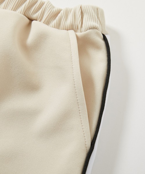 devirock（デビロック）の「ガールズ スポーティーセットアップ（セットアップ・キッズ・アイボリー/ブラック/パープル系・100cm/110cm/120cm/130cm/140cm/150cm/160cm）」の10枚目の写真