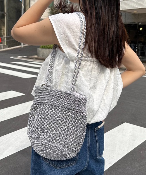 CIAOPANIC TYPY(チャオパニックティピー)の「【2025年S/S新作】カラビナ付きメタリックヤーンBAG(トートバッグ・レディース・ガンメタ/ゴールド/シルバー・ONE SIZE)」の2枚目の写真